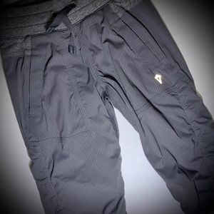 Ivivva capri crop jogger